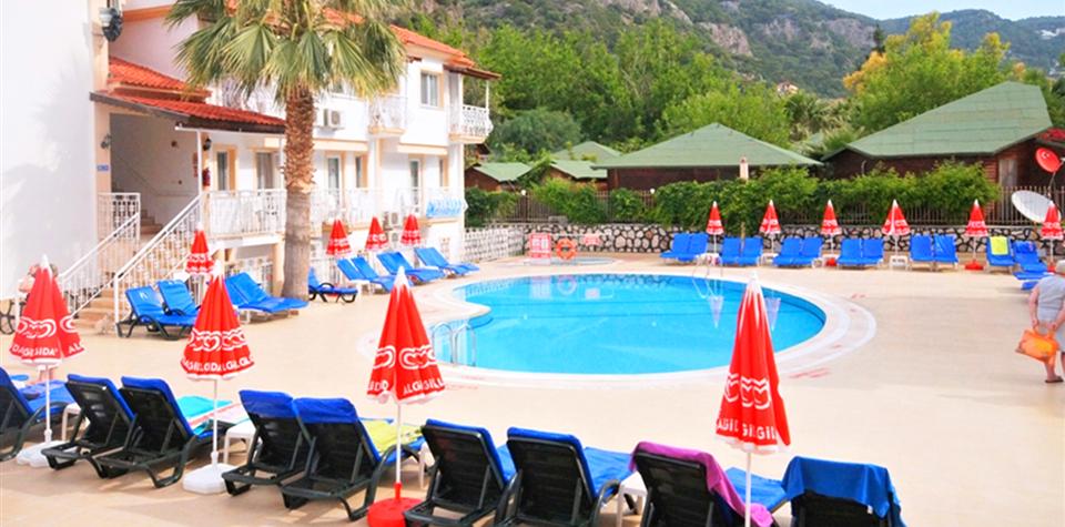 Karbel Beach Hotel 