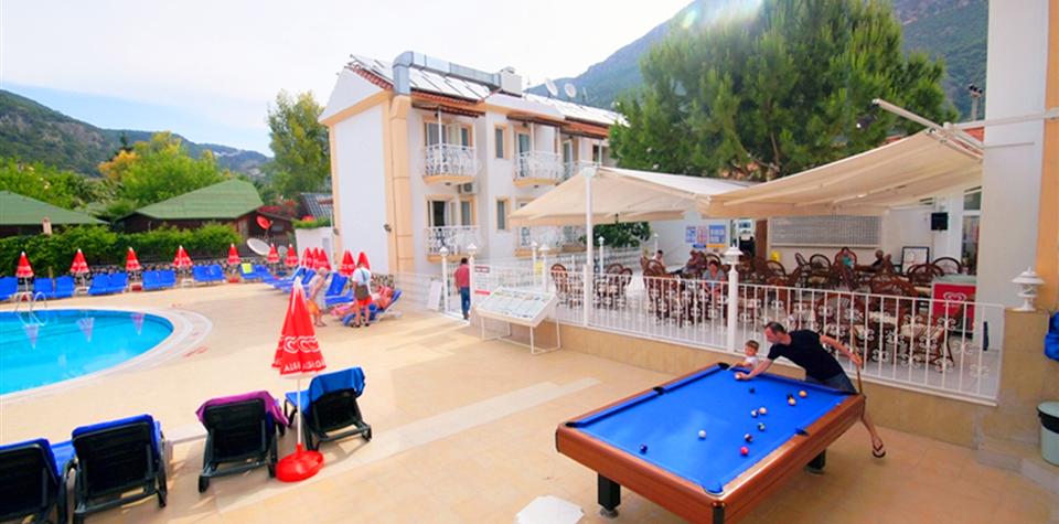 Karbel Beach Hotel 