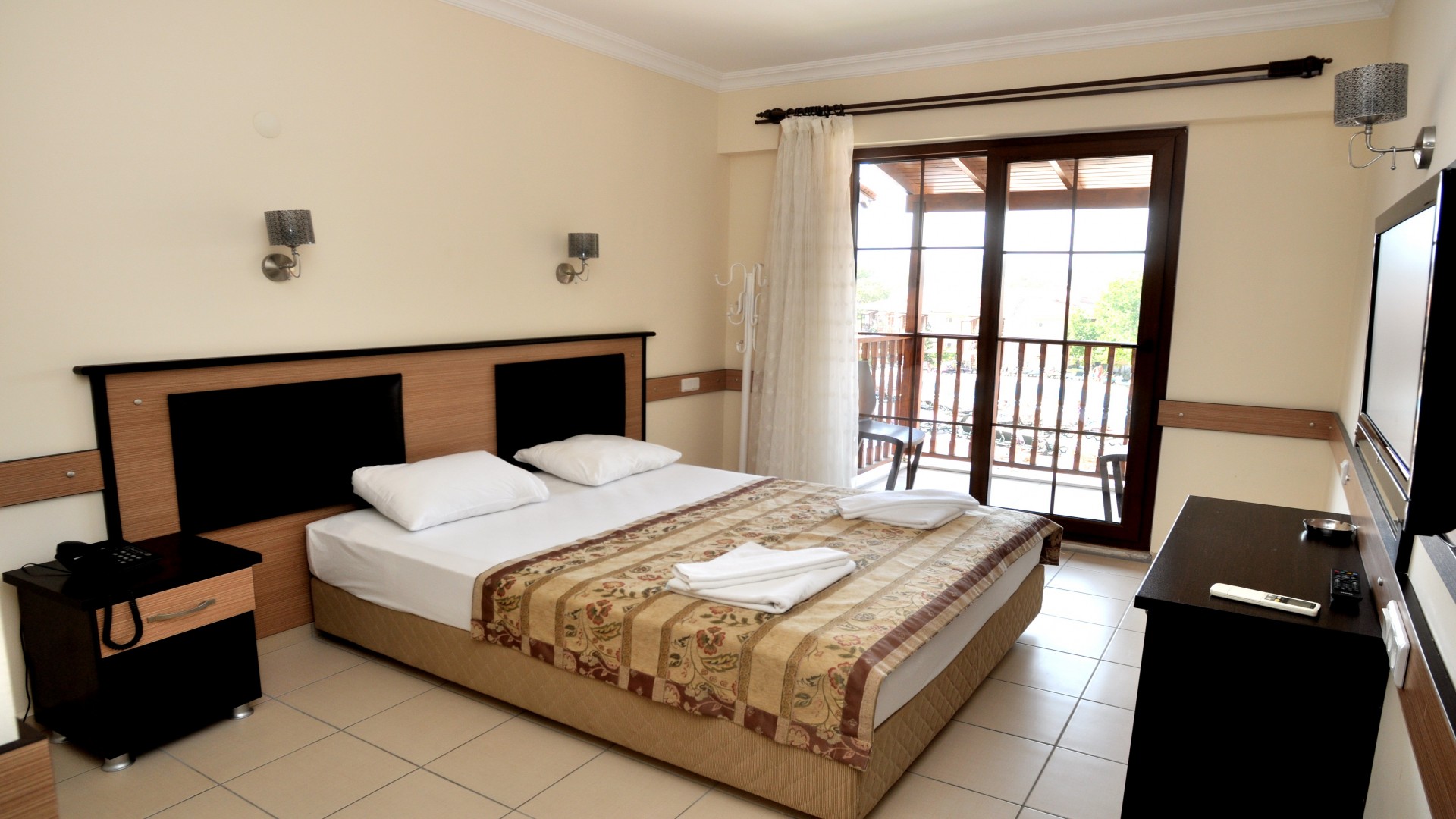 Telmessos Neva Hotel 