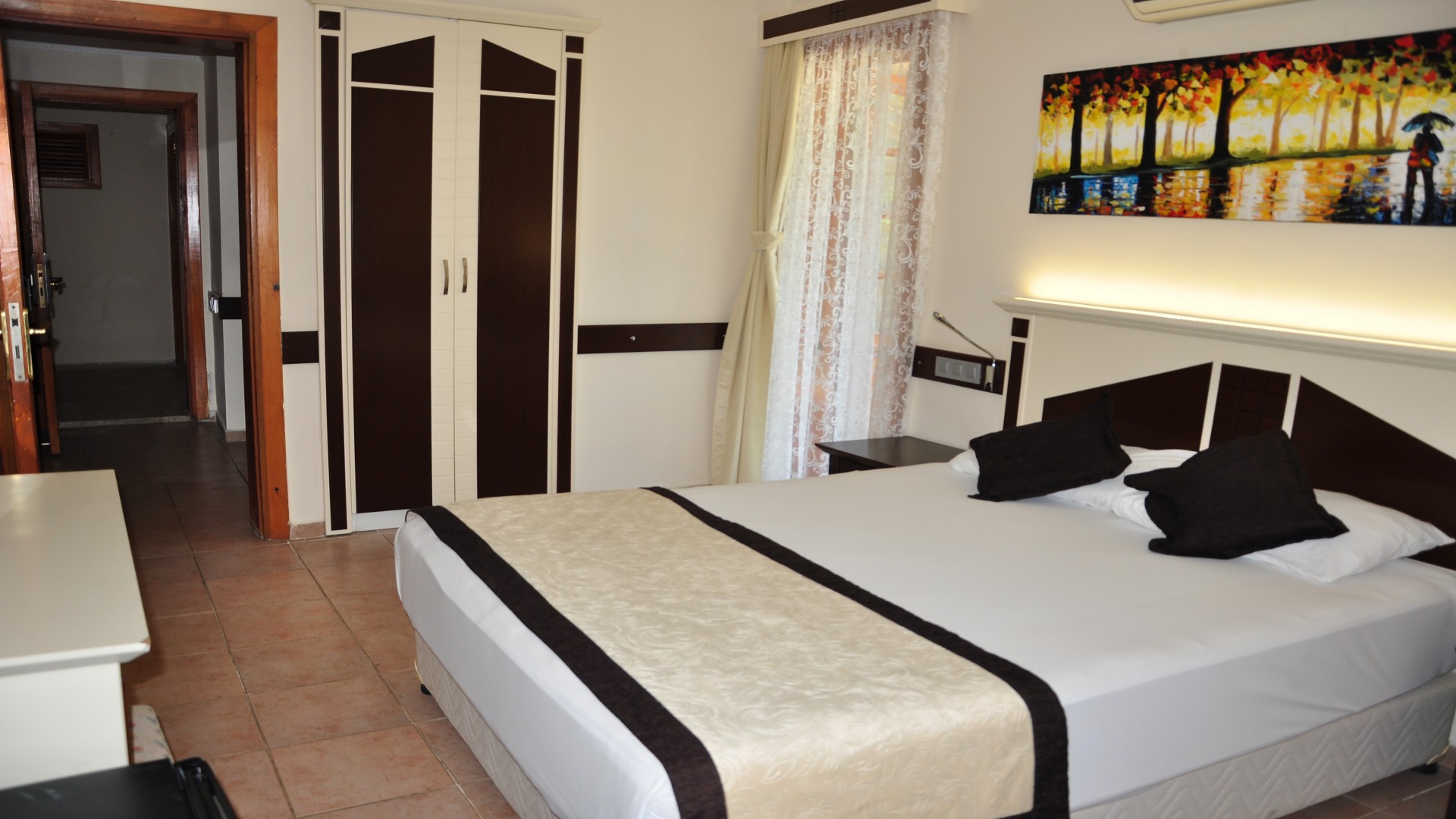 Telmessos Neva Hotel 