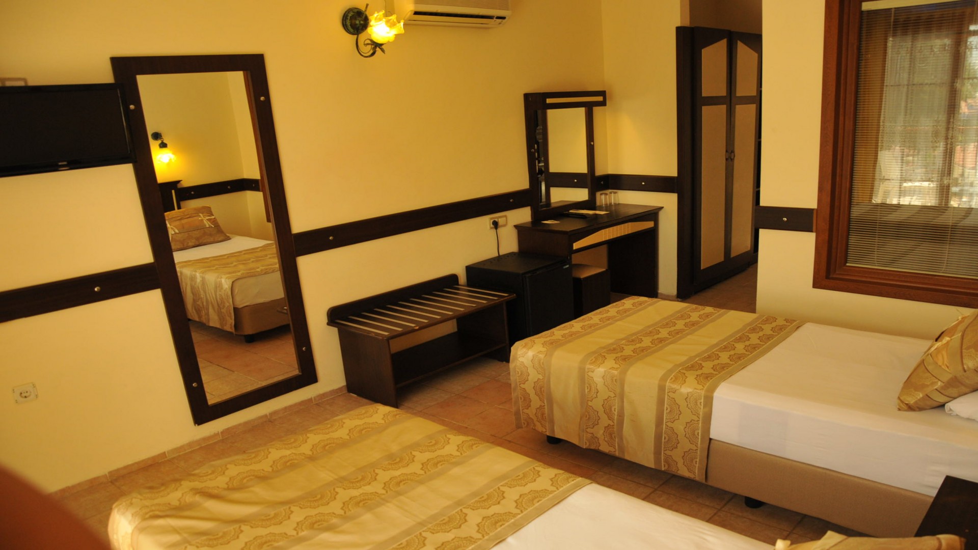 Telmessos Neva Hotel 