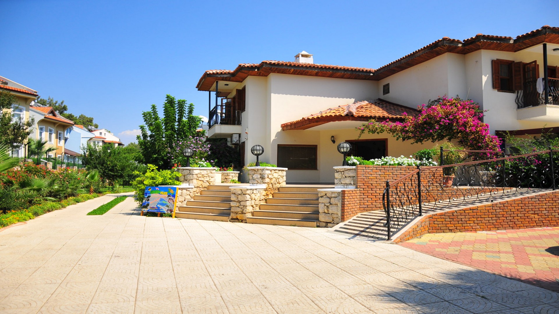 Telmessos Neva Hotel 