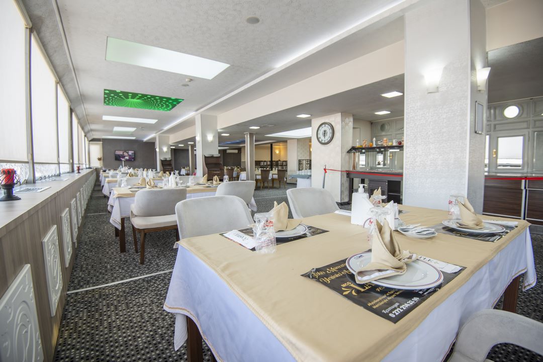MCG MARBLE HOTEL