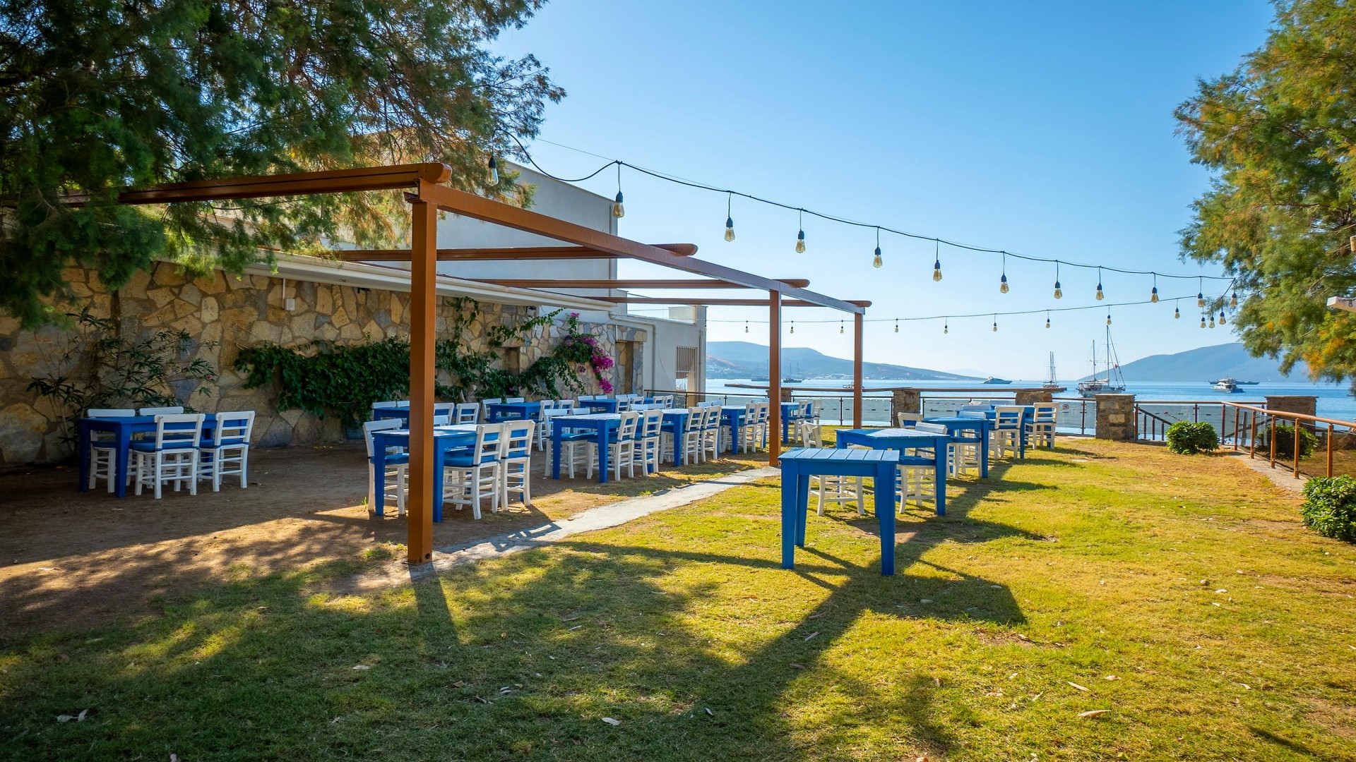 Azka Otel