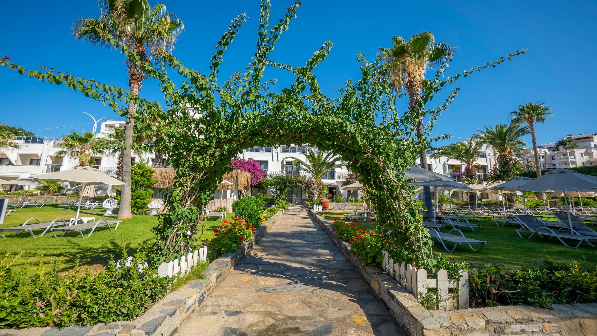Azka Otel
