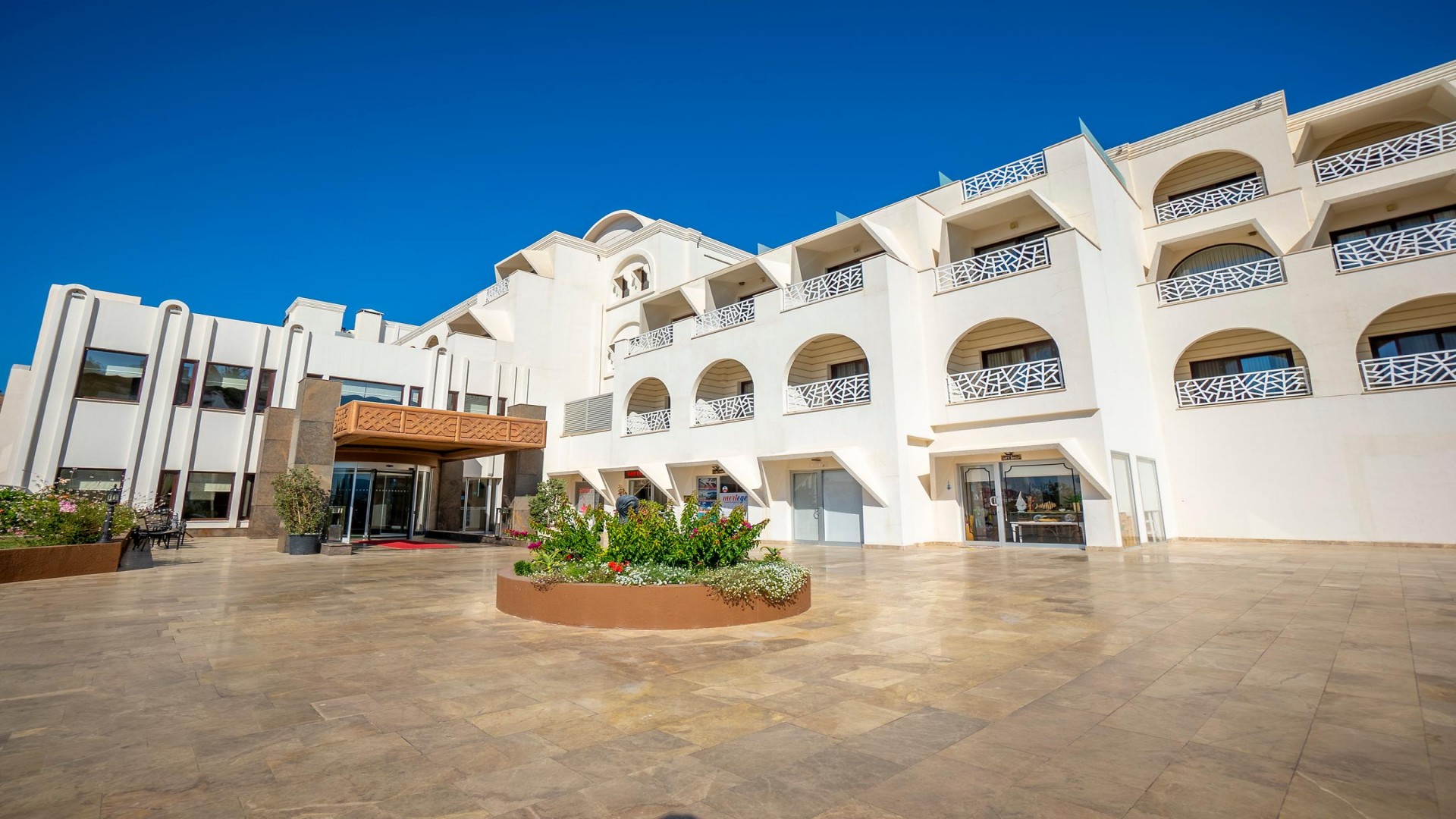 Azka Otel