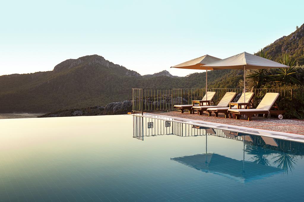 DIONYSOS VILLAGE HOTEL