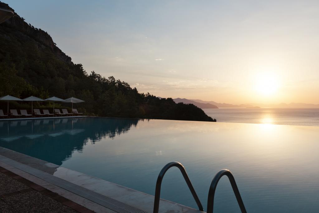 DIONYSOS VILLAGE HOTEL
