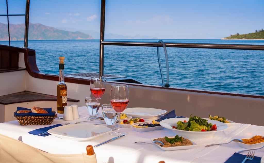 DIONYSOS VILLAGE HOTEL