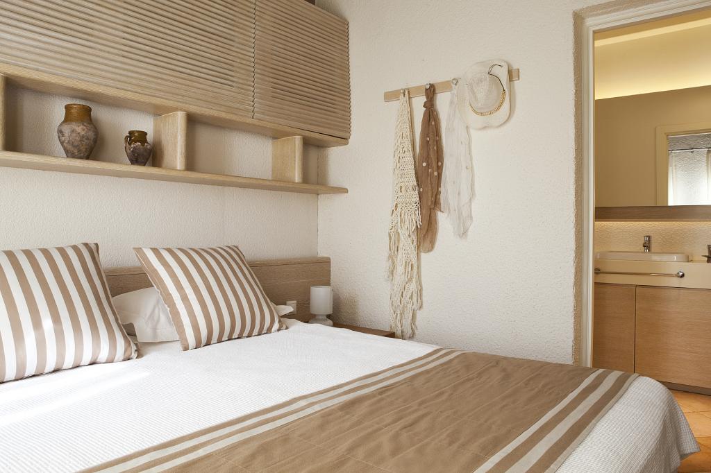 DIONYSOS VILLAGE HOTEL