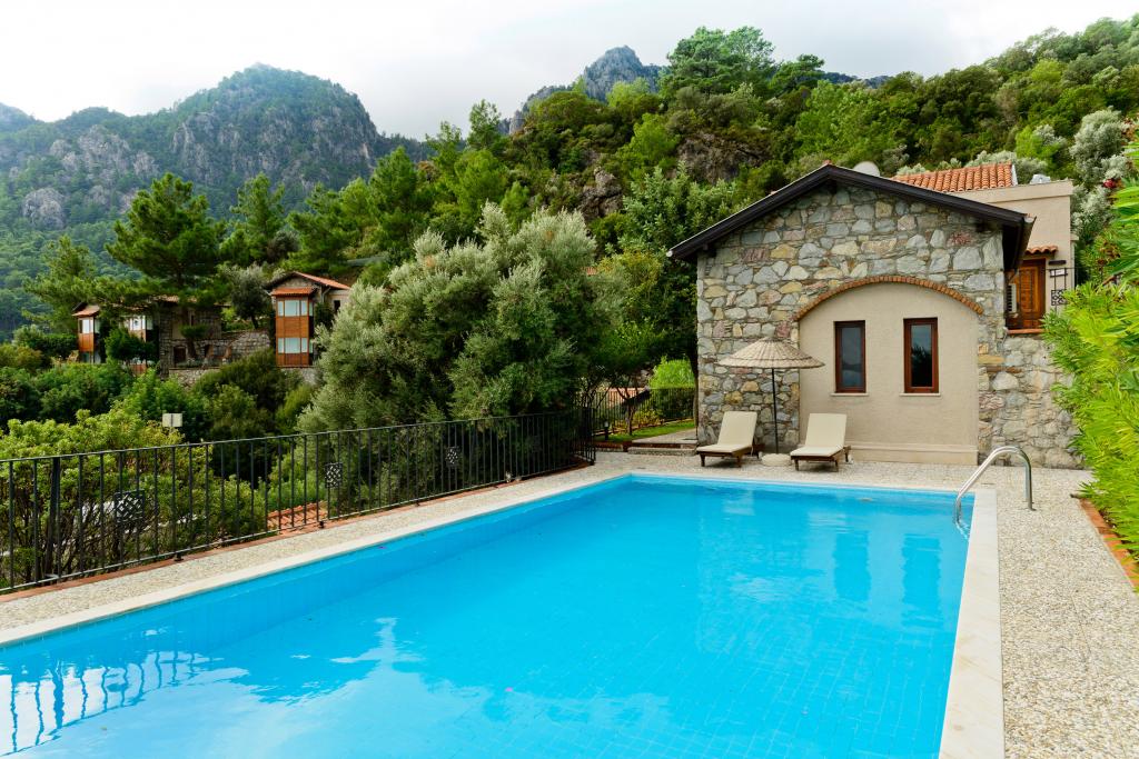 DIONYSOS VILLAGE HOTEL