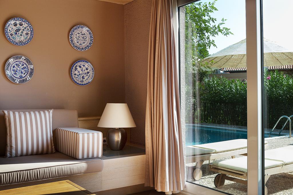 DIONYSOS VILLAGE HOTEL