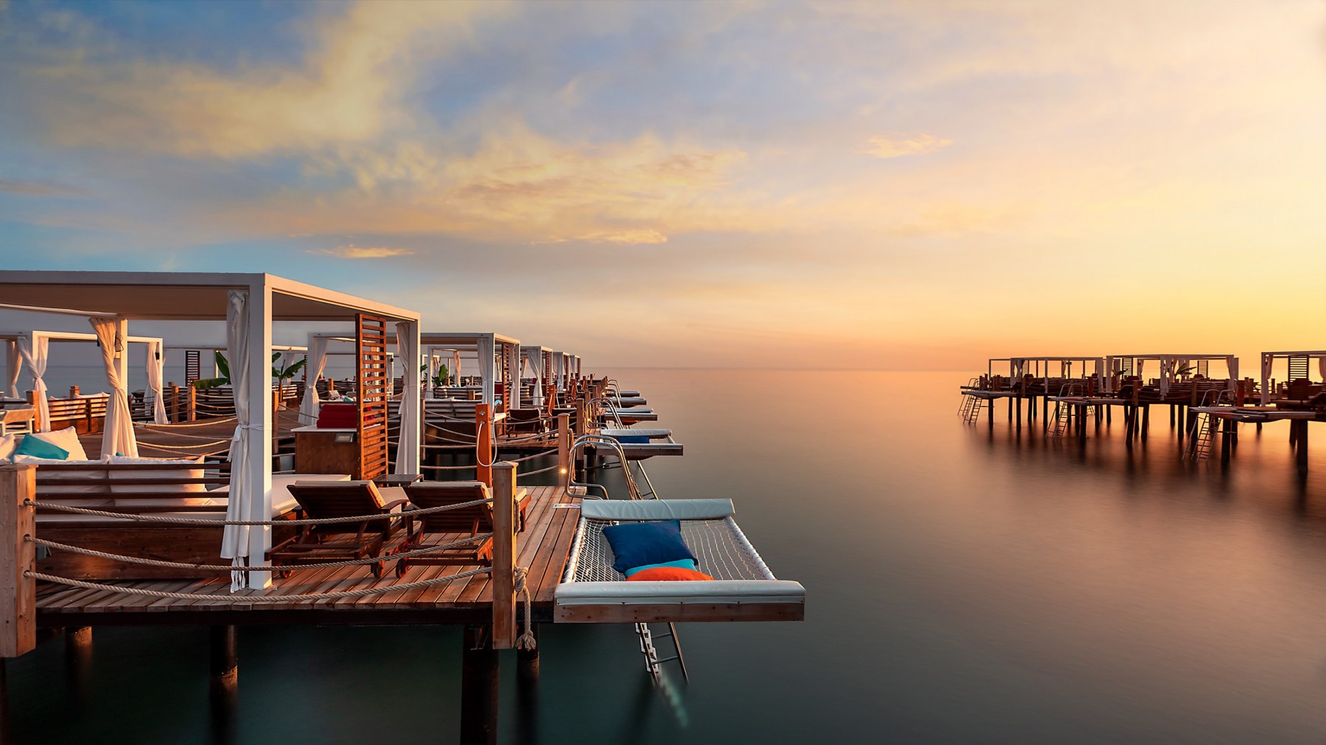 Elexus Hotel Resort & Casino & Spa