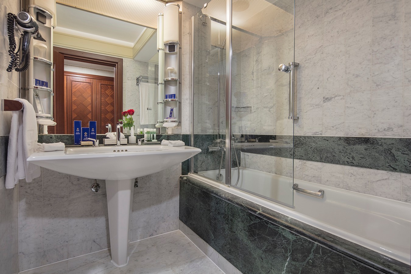 Merit Crystal Cove Hotel & Casino