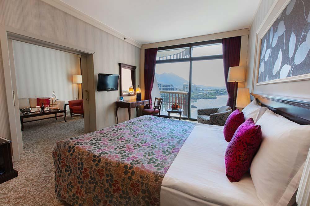 Merit Crystal Cove Hotel & Casino