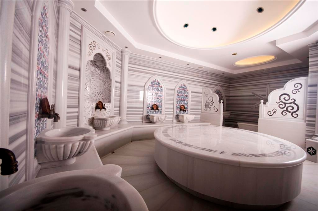 Merit Crystal Cove Hotel & Casino