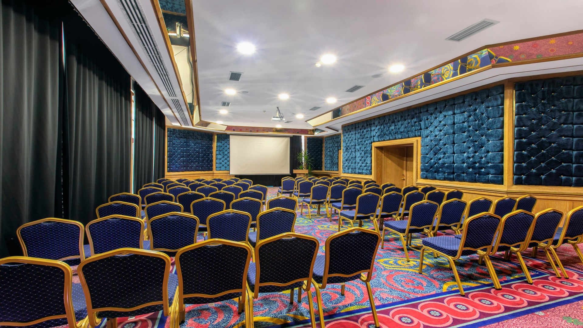 Merit Crystal Cove Hotel & Casino