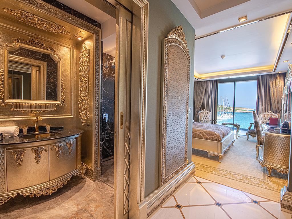 Les Ambassadeurs Hotel & Casino