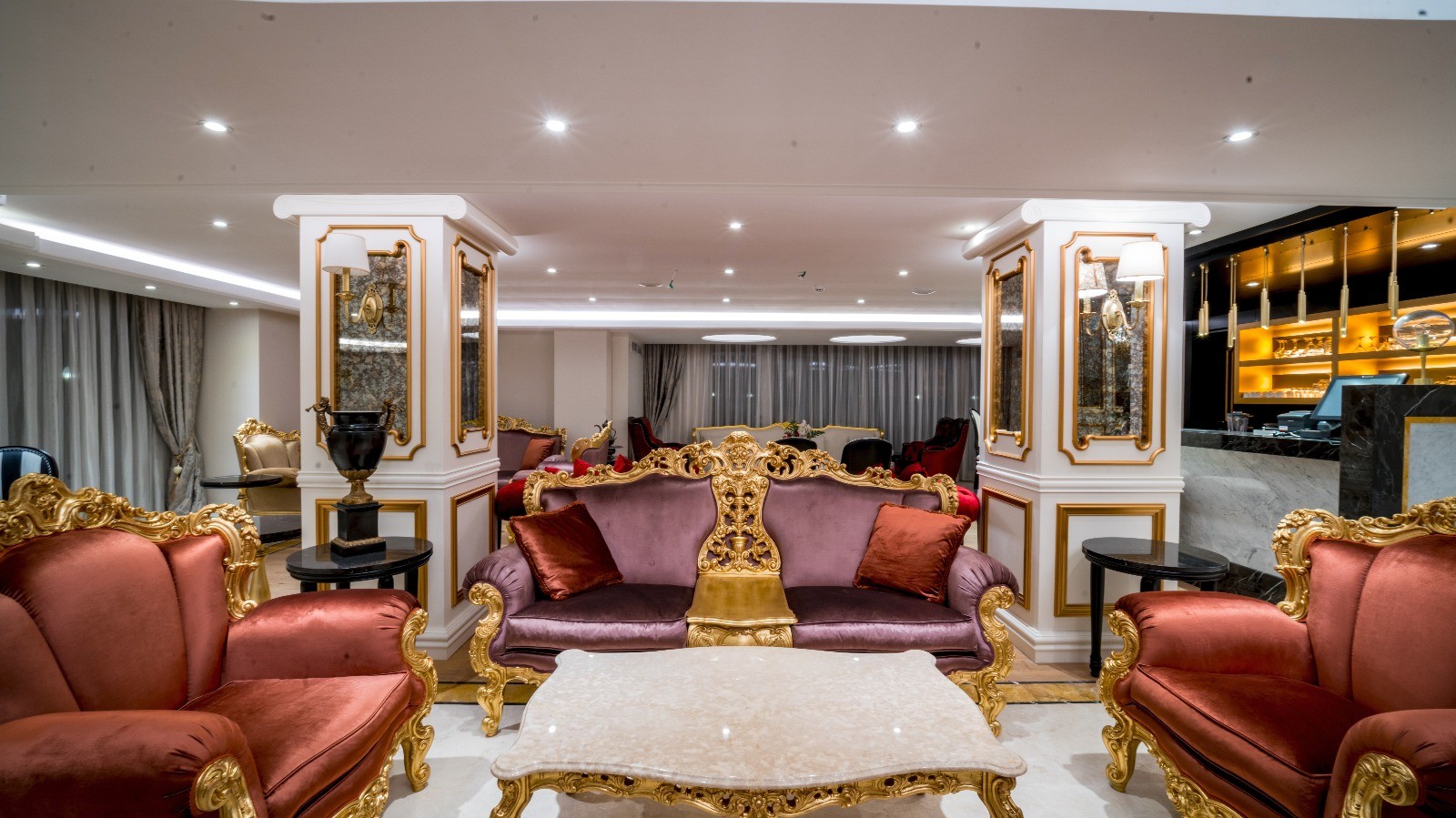 Les Ambassadeurs Hotel & Casino