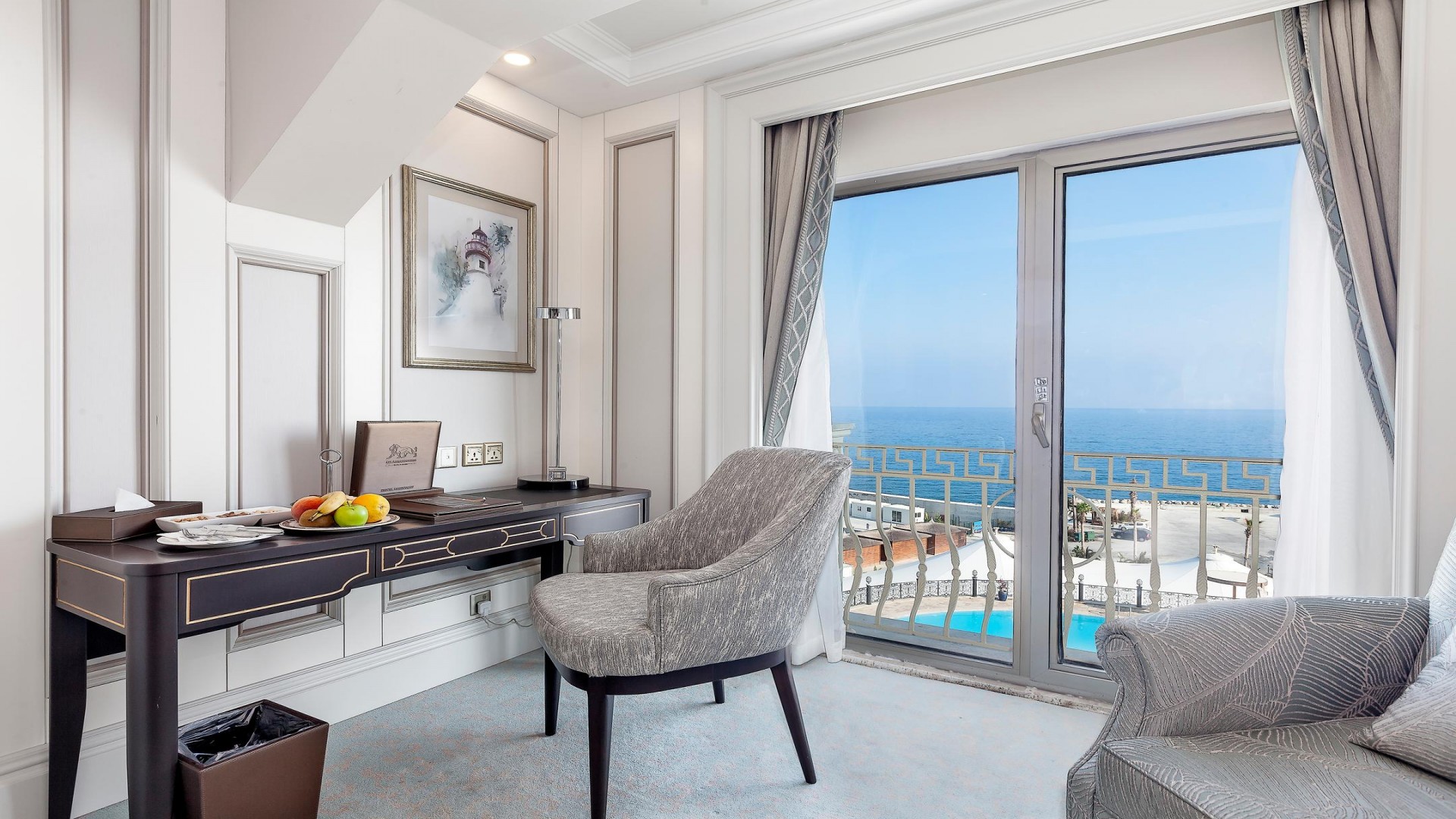 Les Ambassadeurs Hotel & Casino