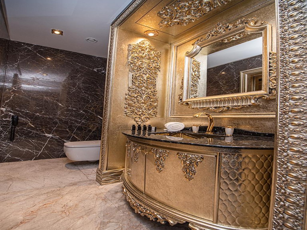 Les Ambassadeurs Hotel & Casino