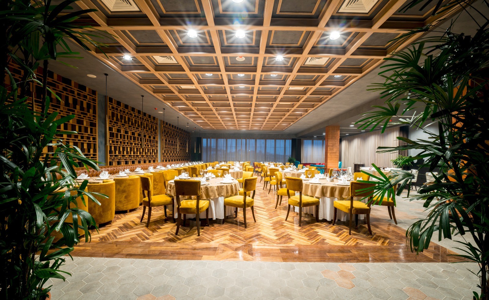 Les Ambassadeurs Hotel & Casino