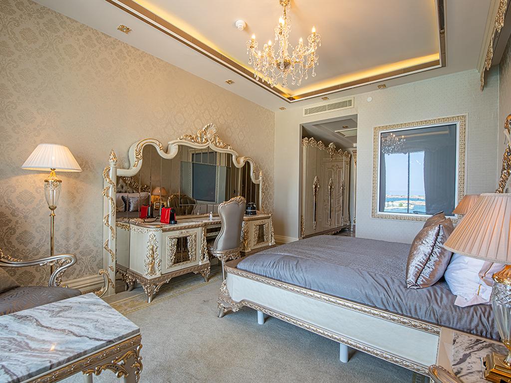 Les Ambassadeurs Hotel & Casino