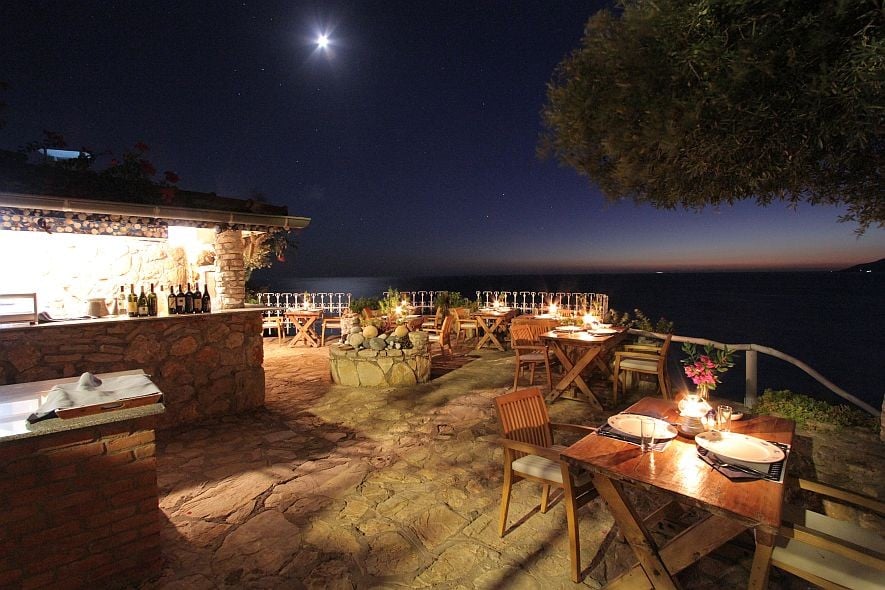Beyaz Yunus Hotel