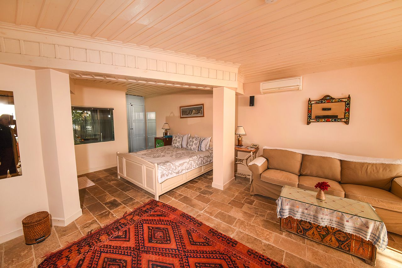 Beyaz Yunus Hotel