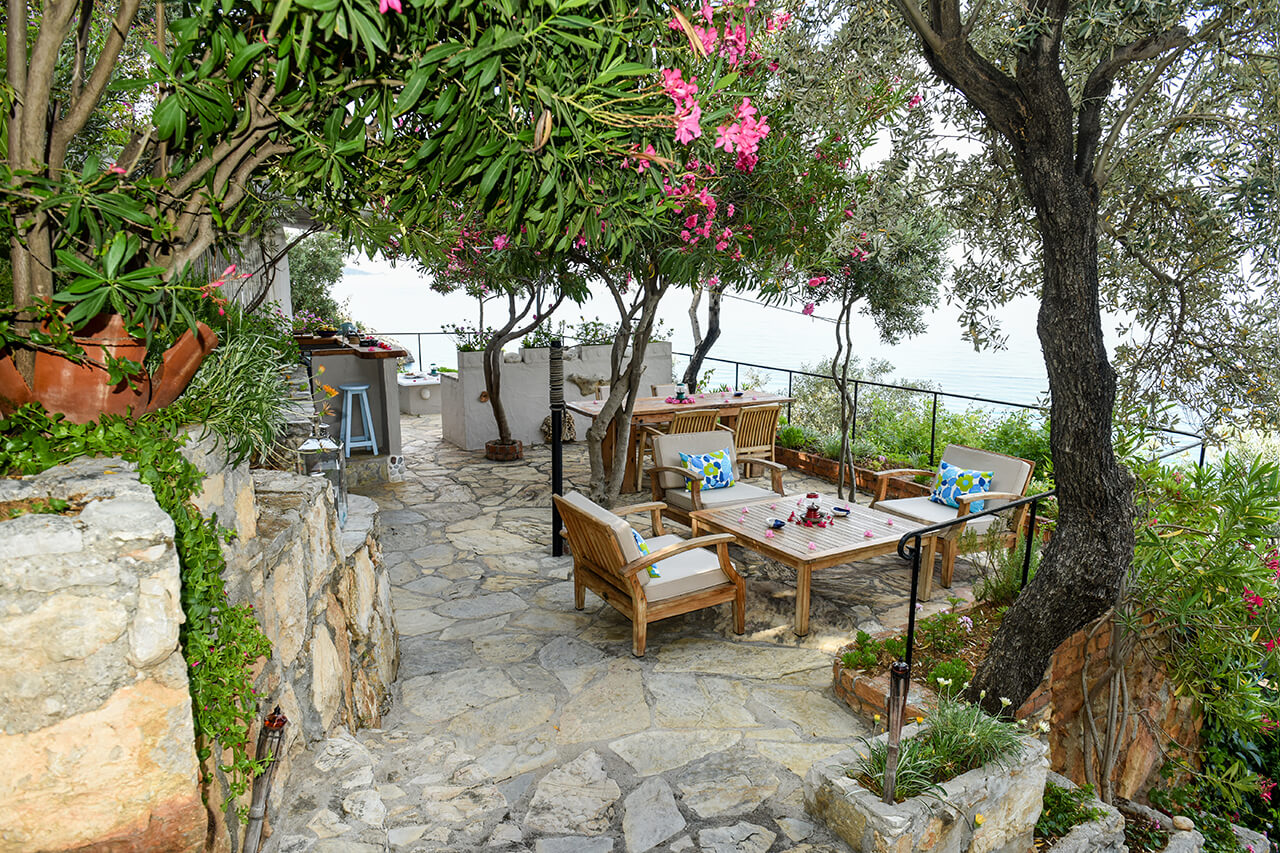 Beyaz Yunus Hotel