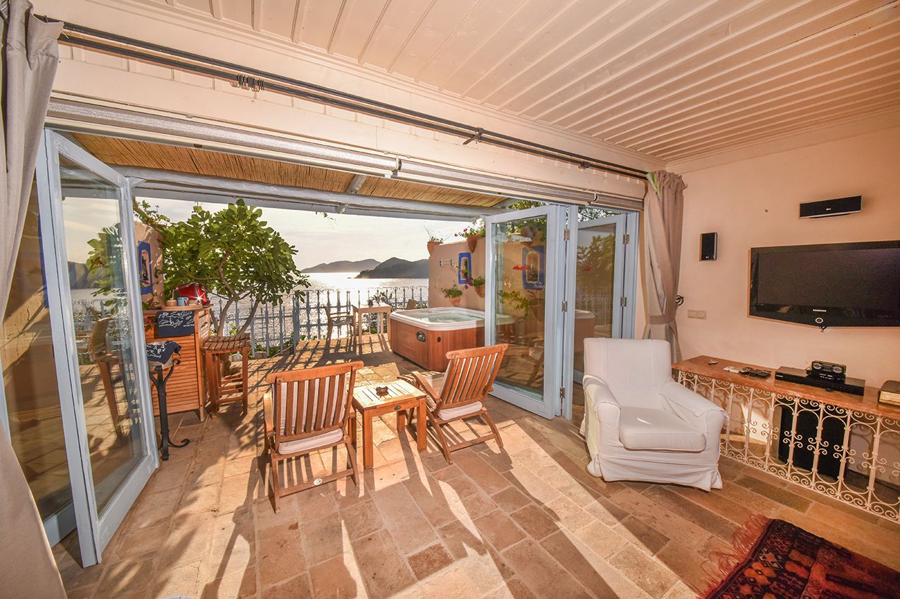 Beyaz Yunus Hotel
