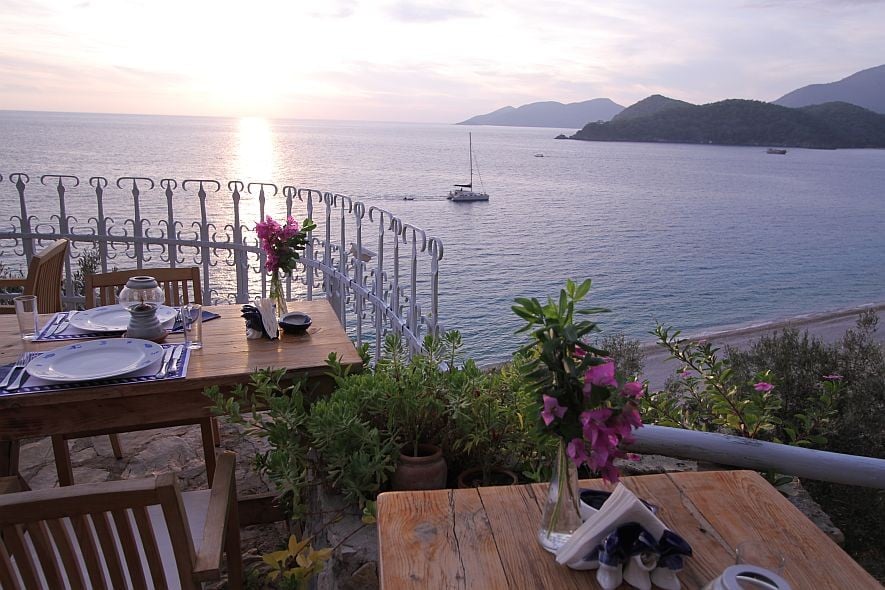 Beyaz Yunus Hotel