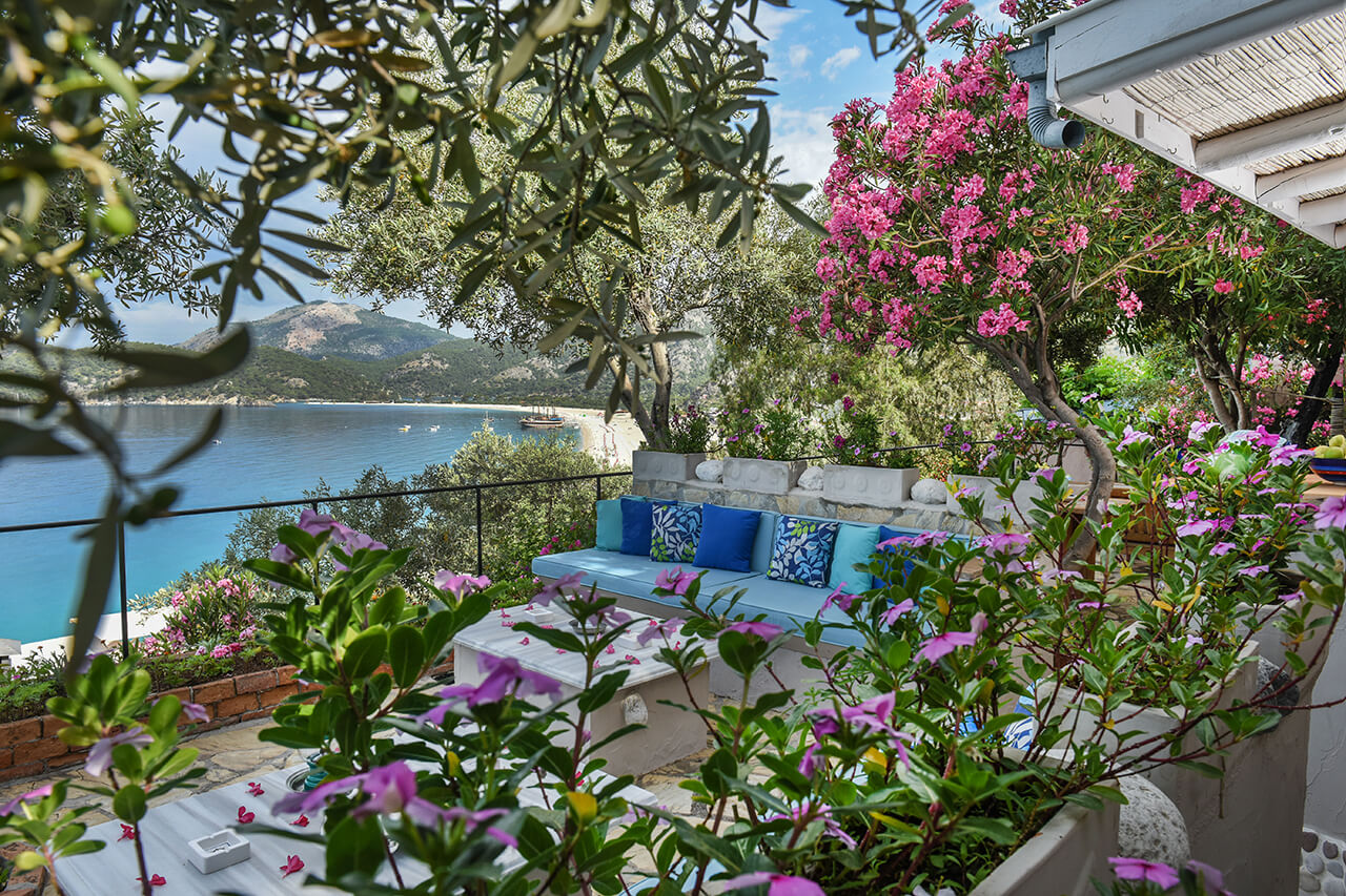 Beyaz Yunus Hotel
