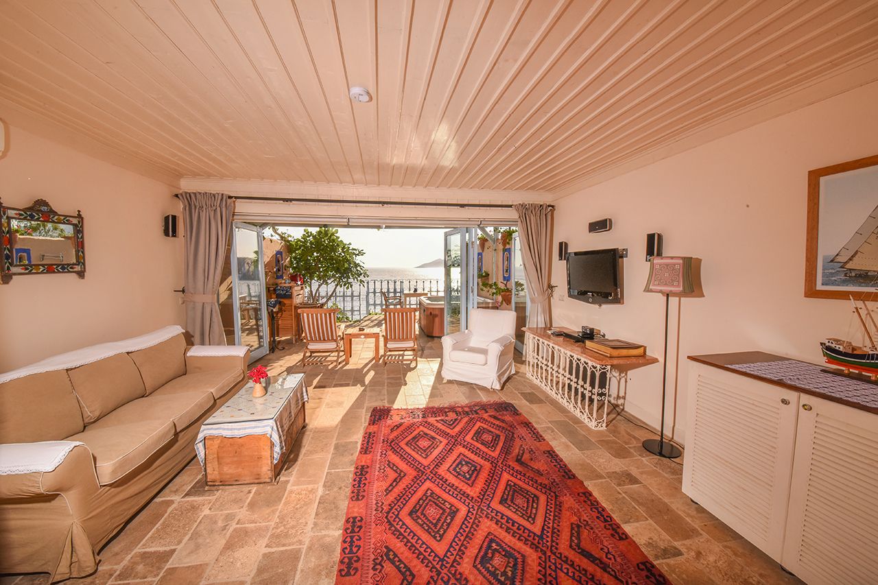 Beyaz Yunus Hotel