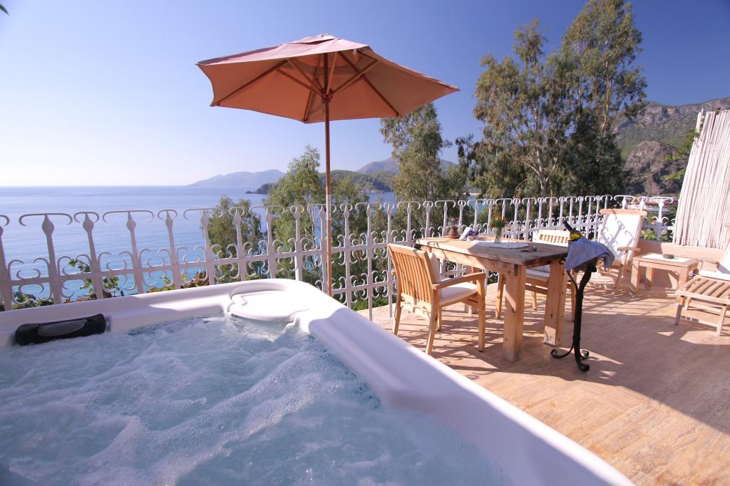 Beyaz Yunus Hotel