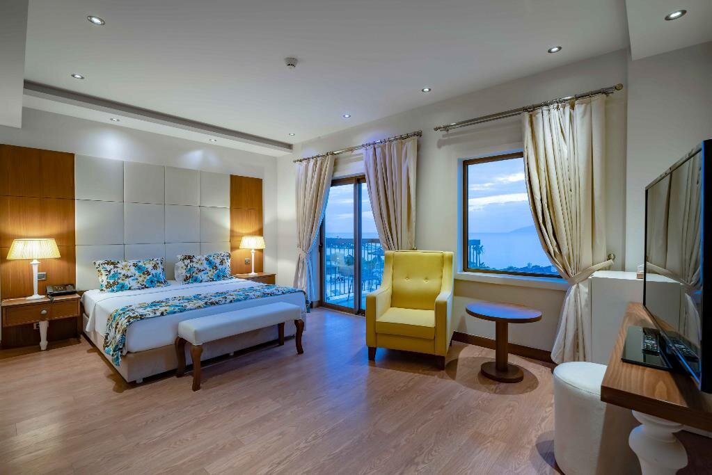 Royal Teos Thermal Resort Clinic & Spa