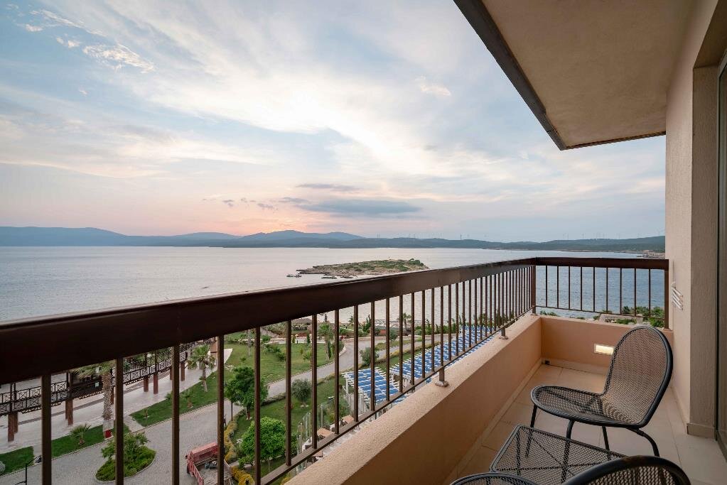 Royal Teos Thermal Resort Clinic & Spa