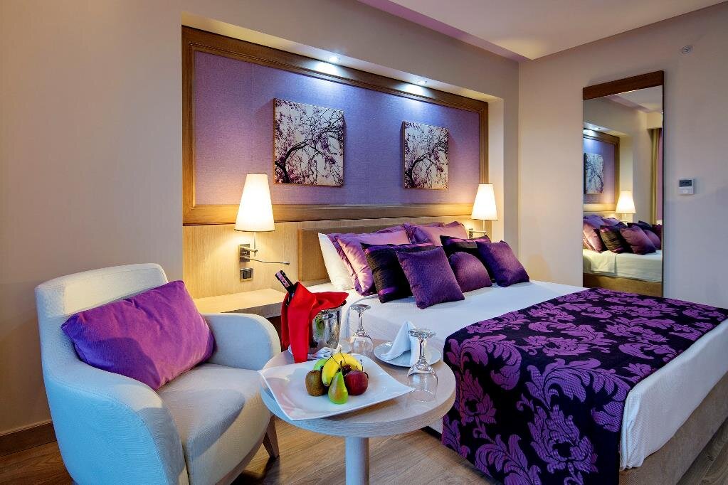 Royal Teos Thermal Resort Clinic & Spa
